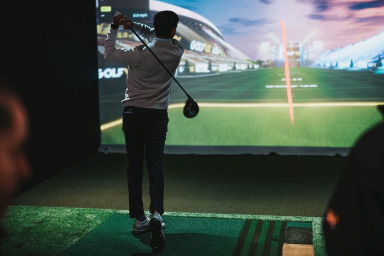golf simulator swing analysis